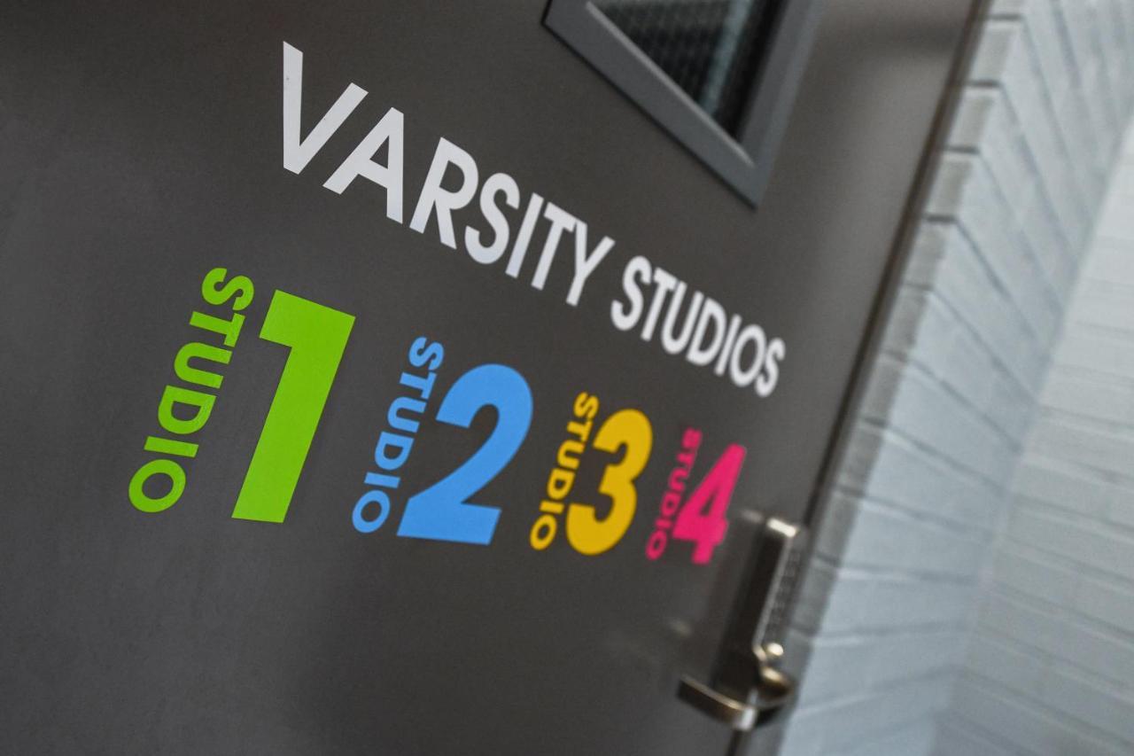 The Varsity Studios Нотингам Екстериор снимка